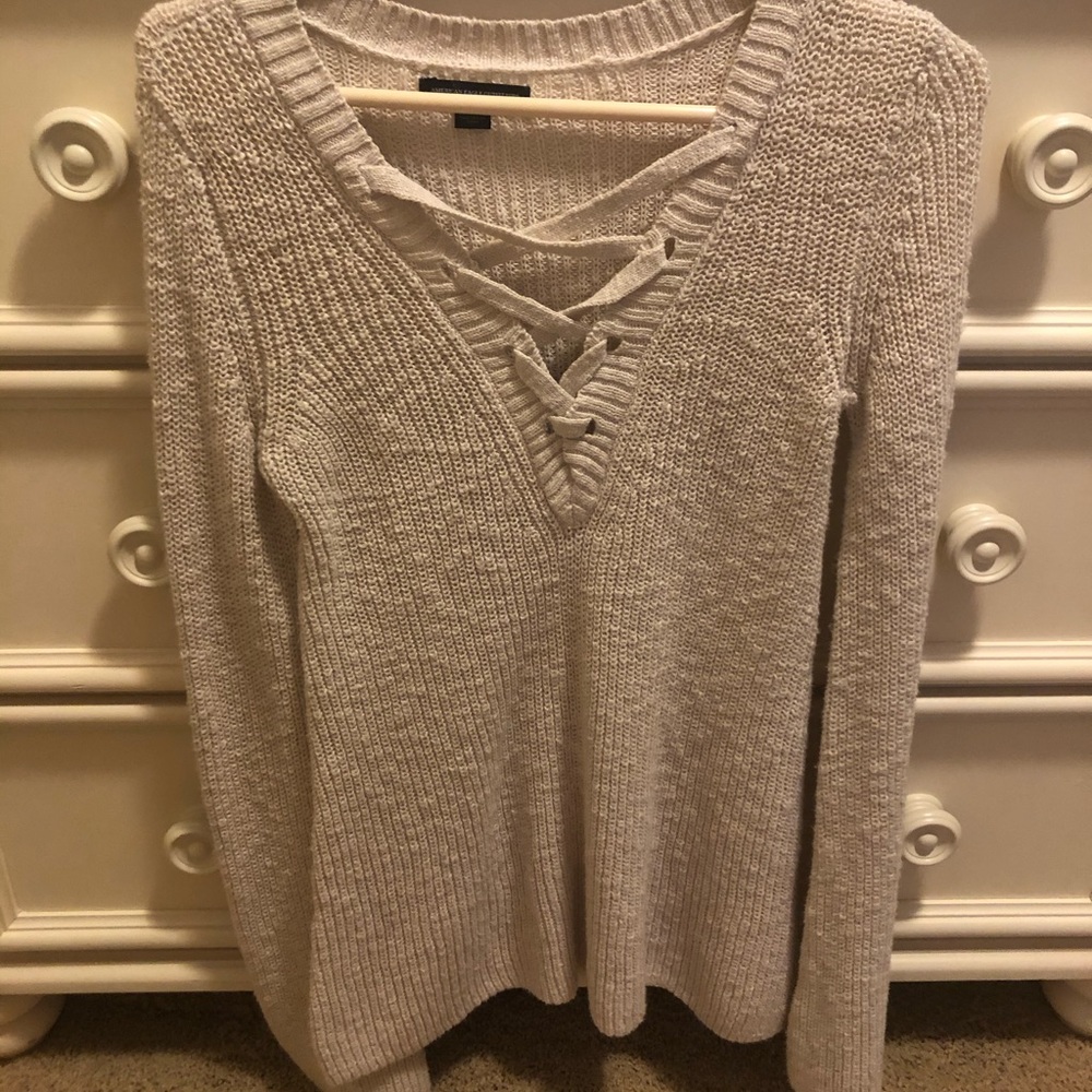 American Eagle Cream Sweater